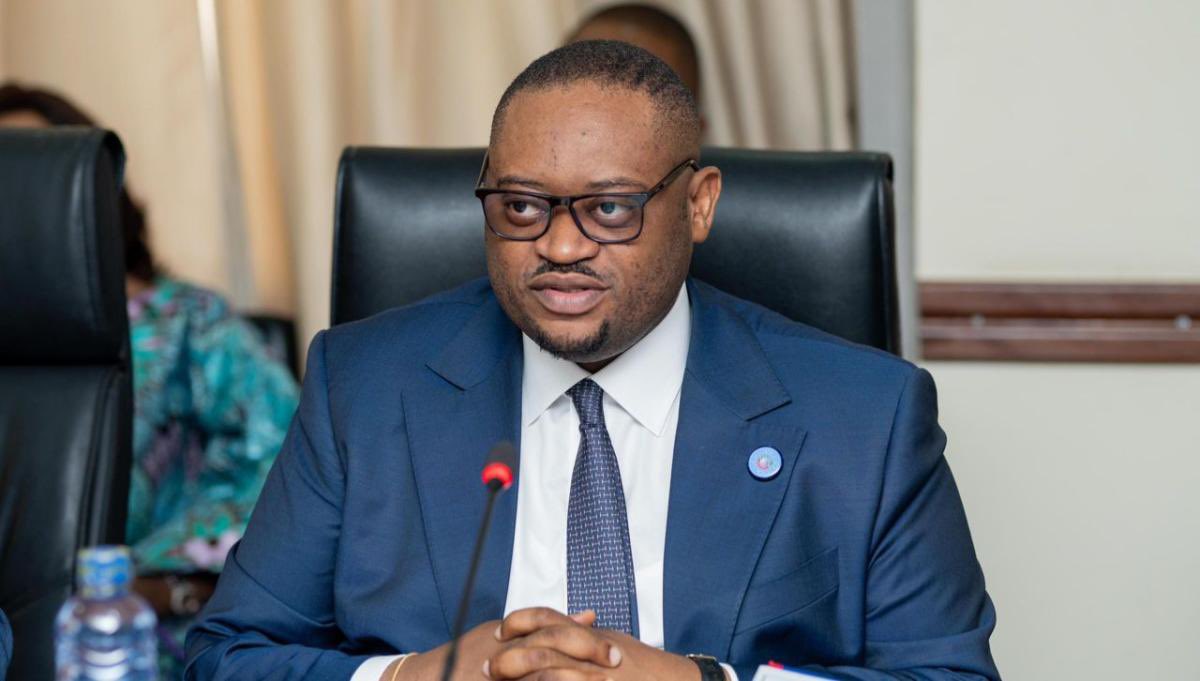 Chronikeco34789's tweet image. #RDC: Le ministre des finances @LikundeR a mobilisé la Troïka politique avant la 2ᵉ revue du programme FMI (300 M USD)
Focus : repères structurels,trésorerie, DGTCP
Il appelle à préserver la discipline budgétaire, la stabilité du taux de change et une inflation projetée à 2,3 %.