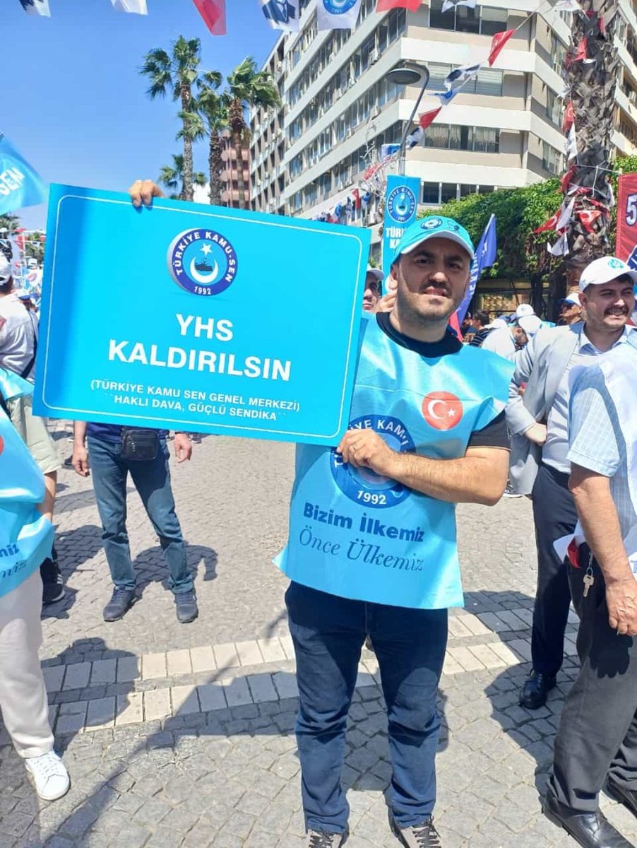 Kamunun kanayan yarası Yardımcı Hizmetler Sınıfında çalışan personellerin;

📌Görev Tanımı YOK 
📌Kariyer Hakkı YOK
📌Ek Göstergesi YOK

Yardımcı Hizmetler Sınıfının kaldırılması bir an önce TBMM'ne gelerek yasalaşmasıdır.

KÖLELİK DÜZENİNE ARTIK SON.

#YhsMeclise