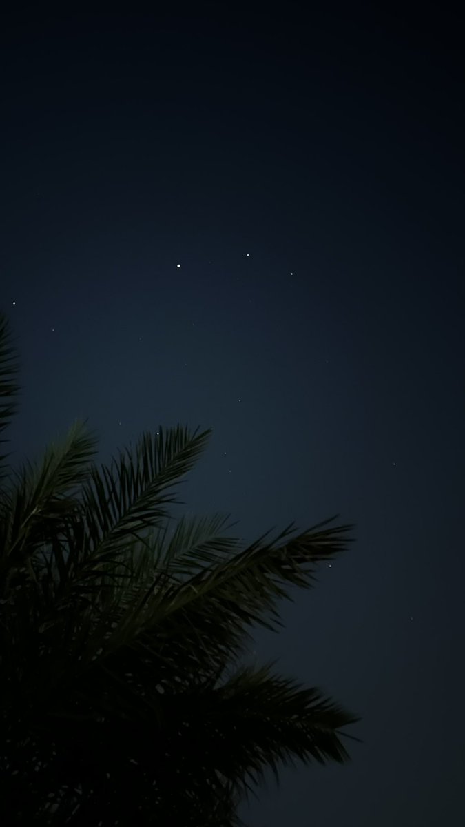 bisqv's tweet image. November stars ✨