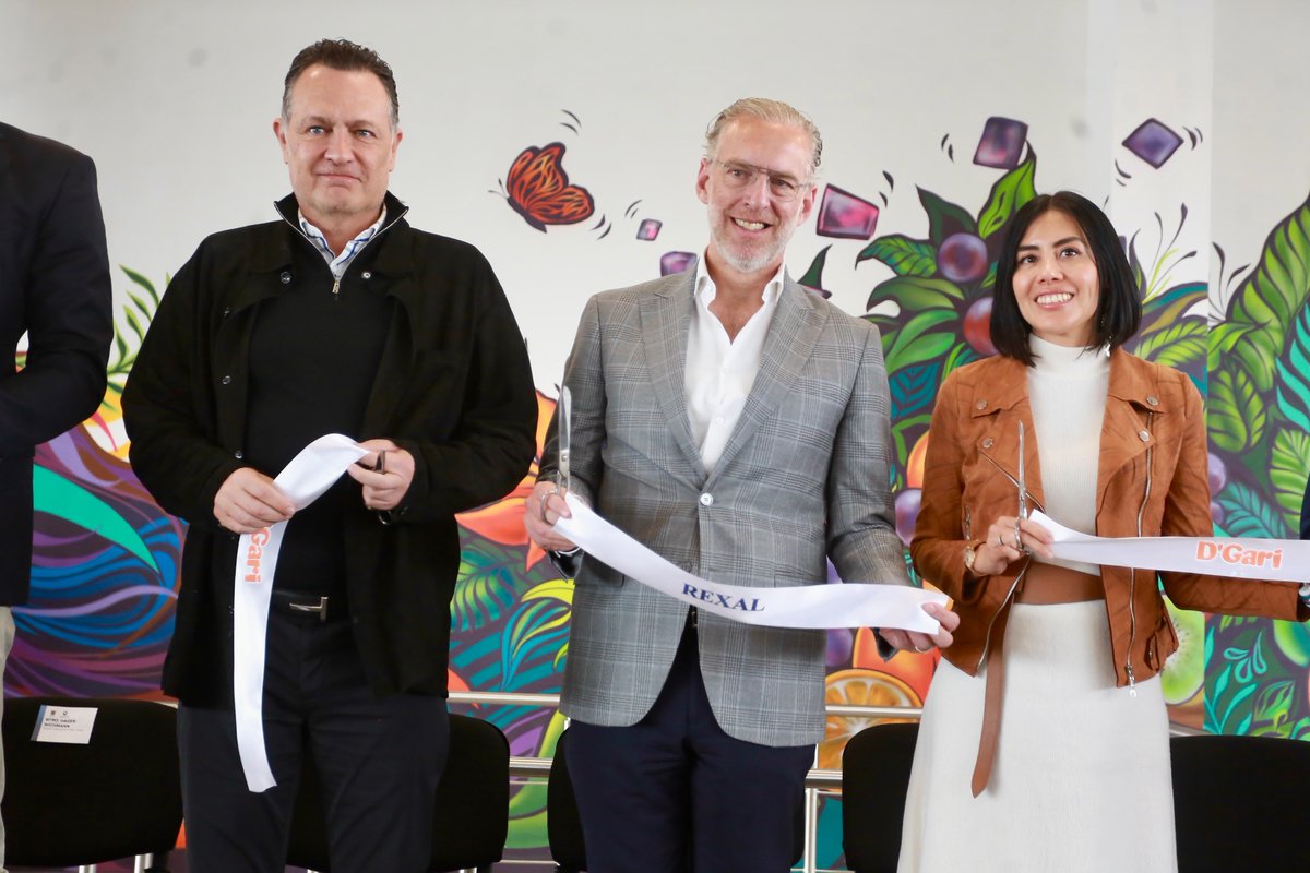 mdelprete's tweet photo. Cliente satisfecho es cliente que repite y cuando una empresa decide reinvertir en Querétaro, significa que aquí encuentran las condiciones para seguir expandiéndose. En la inauguración de la ampliación de la planta D’Gari–Dr. Oetker, una inversión de más de 465 mdp, nuevos empleos y tecnología que fortalece a nuestra industria alimentaria. Aquí se produce, se innova y se apuesta por el futuro con energía limpia y talento queretano. @makugo #CONTIGO #DondeHayRumboHayResultados