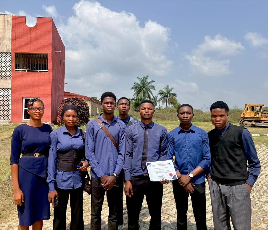 SpanFuoye's tweet photo. A significant milestone for the Student Physiological Association of Nigeria, FUOYE Chapter.✨🧬🩻

💫Team Renaissance steps into office with a renewed mandate for innovation, integrity, and impactful leadership.

The future of our Physiological community is in capable hands.👏 https://t.co/ims5p8hN5Z