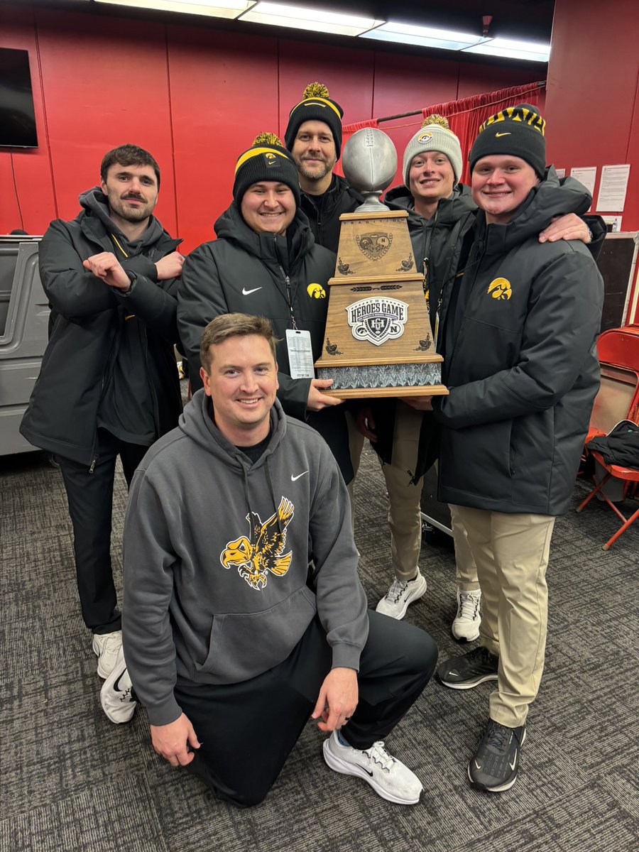 Hawkeye FB Video tweet media