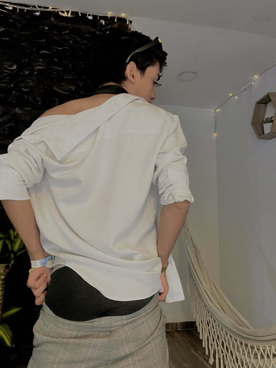 Adriien191's tweet photo. #gay #cruisingbaños #latingay #ass https://t.co/ZluvZxi7da