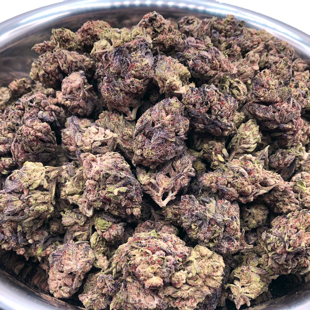 e17752's tweet image. Granddaddy Purple available at Belushi's Farm 
Grab some now!!
We ship all over the United States and Europe

Lmk +1(918) 605-1642