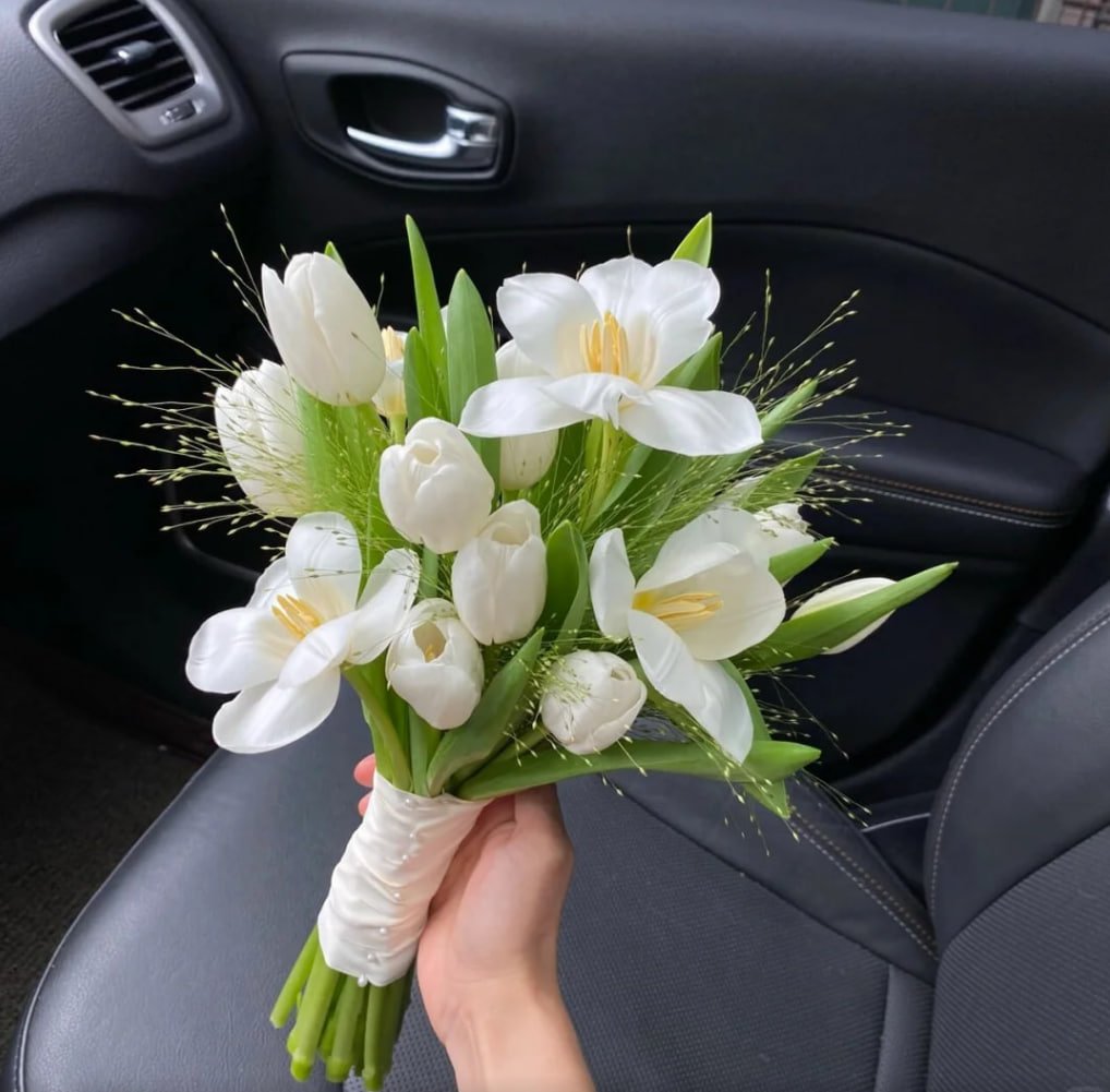 mhde20012's tweet image. Spreading a little peace and beauty today💐 #FloralVibes