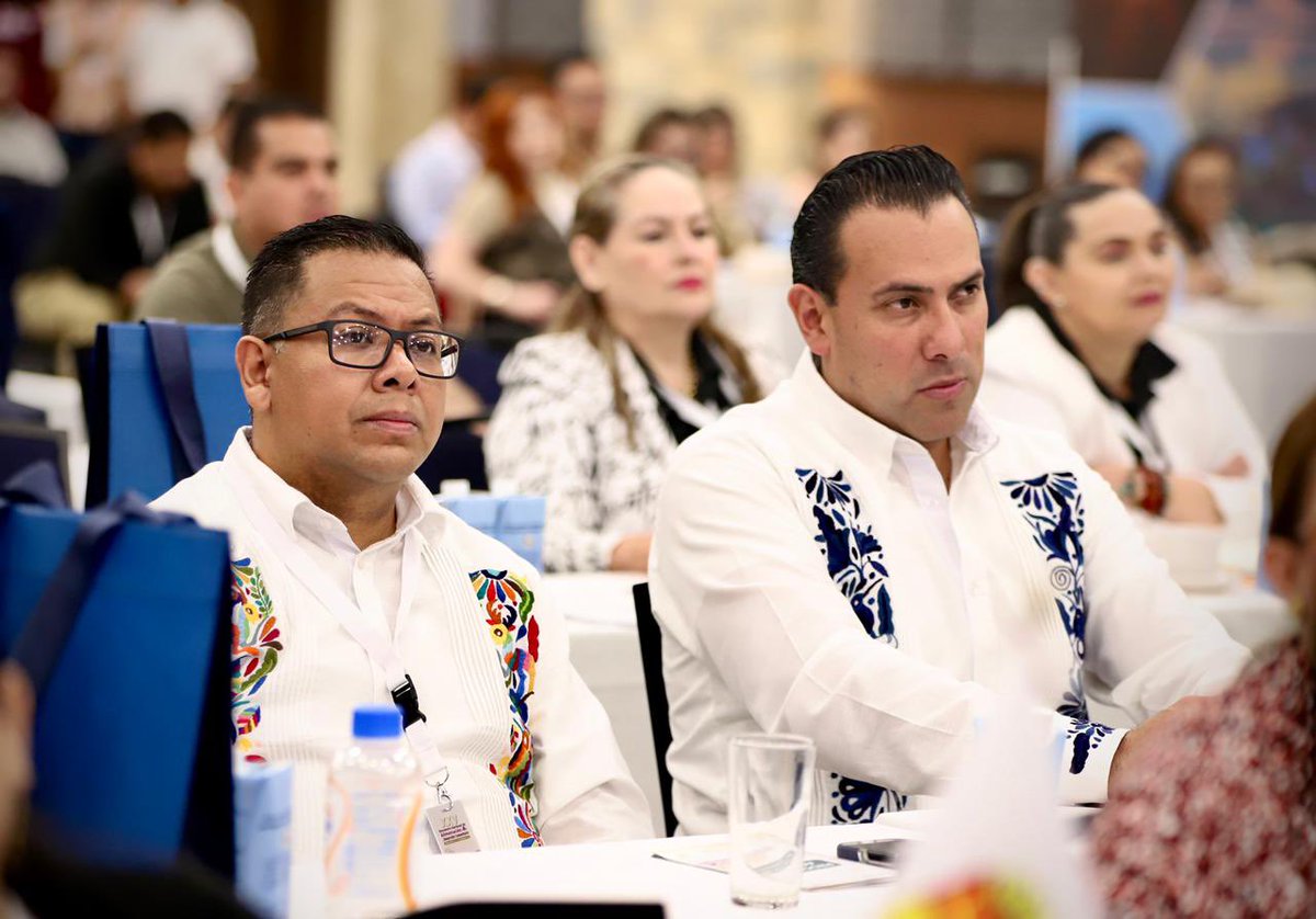 difhgo's tweet image. #LaFamiliaDIFH  presente en el XXV Encuentro Nacional de Alimentación y Desarrollo Comunitario, Mérida 2025.

Participamos en las mesas:
✅ Colaboración con CONAFE
✅ Cambios sustantivos de la EIASADC 2026

Reforzamos acciones para llegar a quienes más lo necesitan.

#EsPorTi