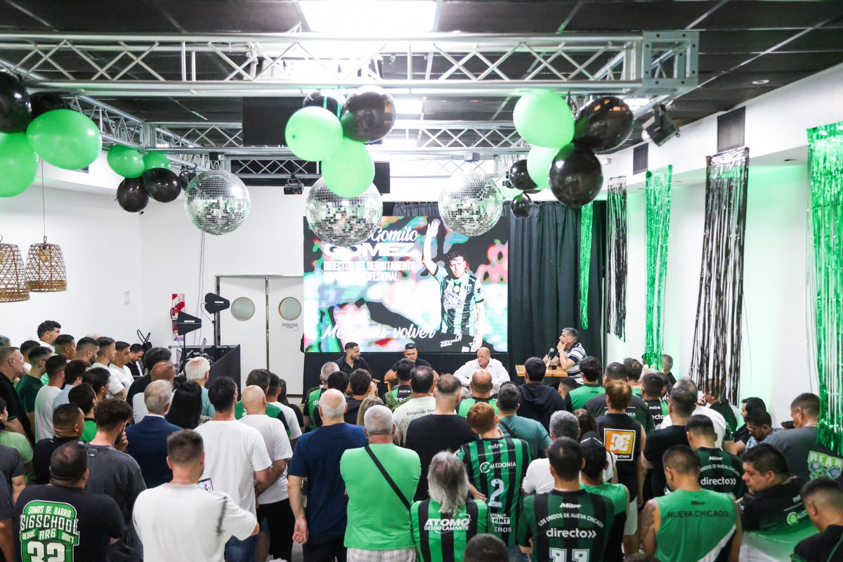 Siempre Chicago (@siempre_chicago) on Twitter photo 