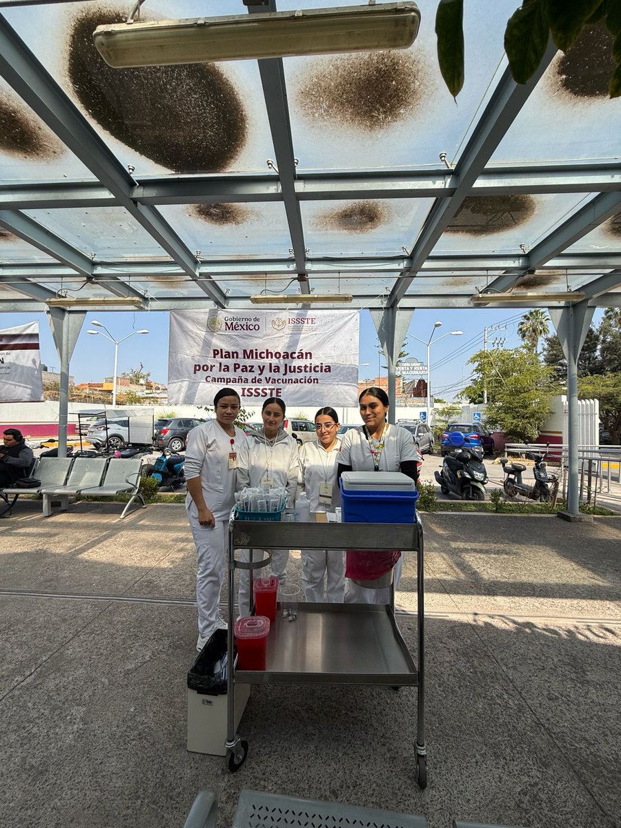 Como parte del 𝗣𝗹𝗮𝗻 𝗠𝗶𝗰𝗵𝗼𝗮𝗰𝗮́𝗻 𝗽𝗼𝗿 𝗹𝗮 𝗣𝗮𝘇 𝘆 𝗹𝗮 𝗝𝘂𝘀𝘁𝗶𝗰𝗶𝗮, esta semana el <a href="/ISSSTE_mx/">ISSSTE</a> llevó a cabo una amplia jornada de vacunación en distintos puntos de la entidad. 

Difundimos entre la comunidad michoacana la información sobre las vacunas de