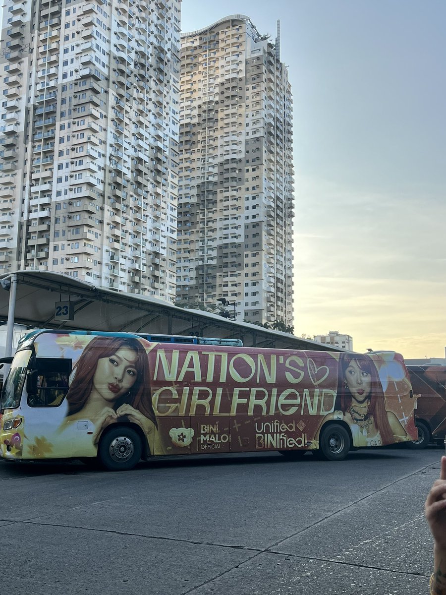 elle 𐙚 tweet media