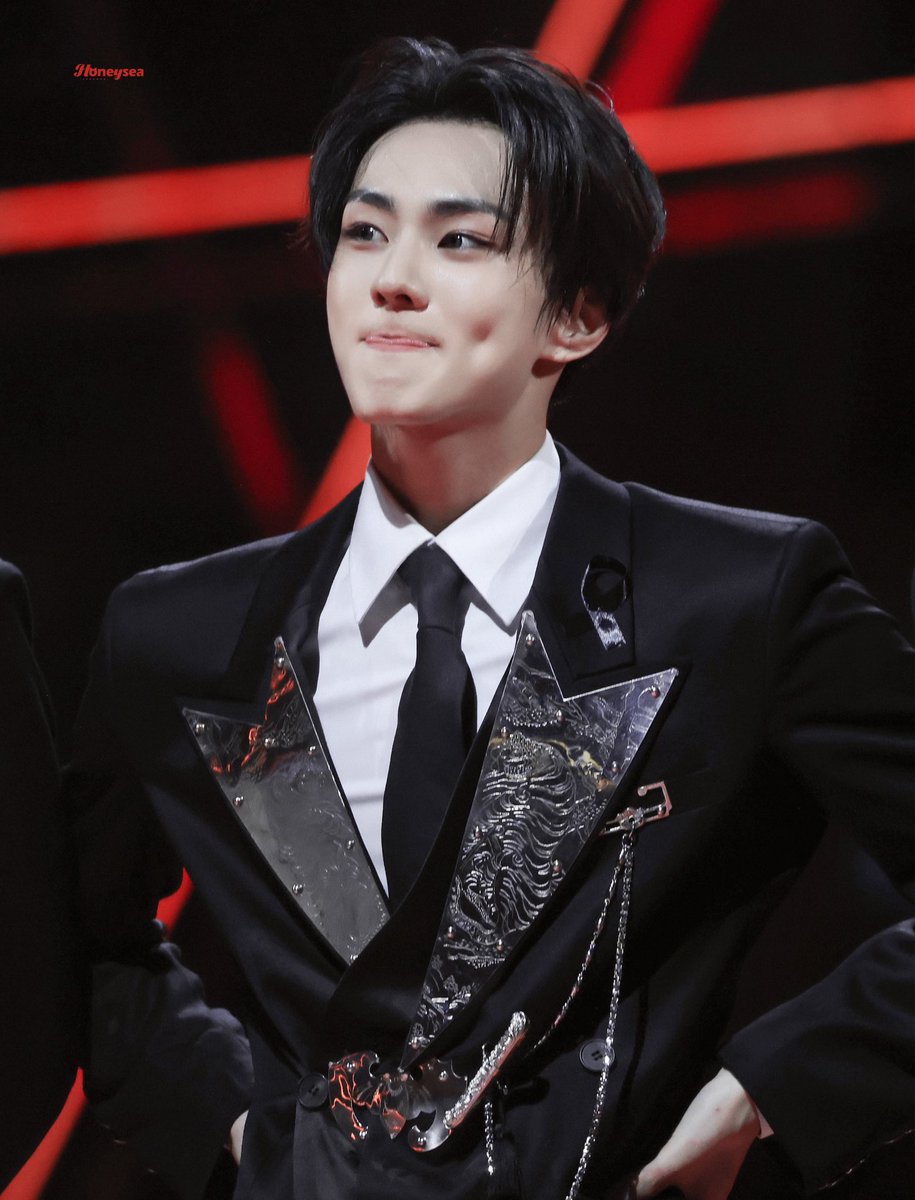 JOTD (jungwon of the day) 🐈 HAPPY 5TH ANNIVERSARY MY ENHYPEN