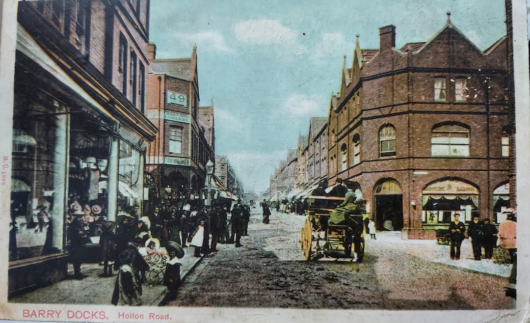 Victorian Barry Experience tweet media