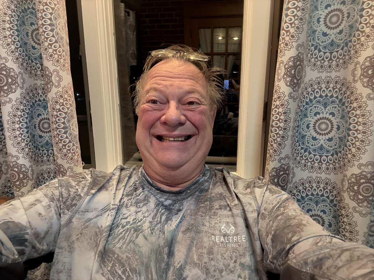 Cocktail Hour with Rick. Black Friday. Nov. 28, 2025 at 7 pm.

Join here:

youtube.com/live/eFy6g8opO…