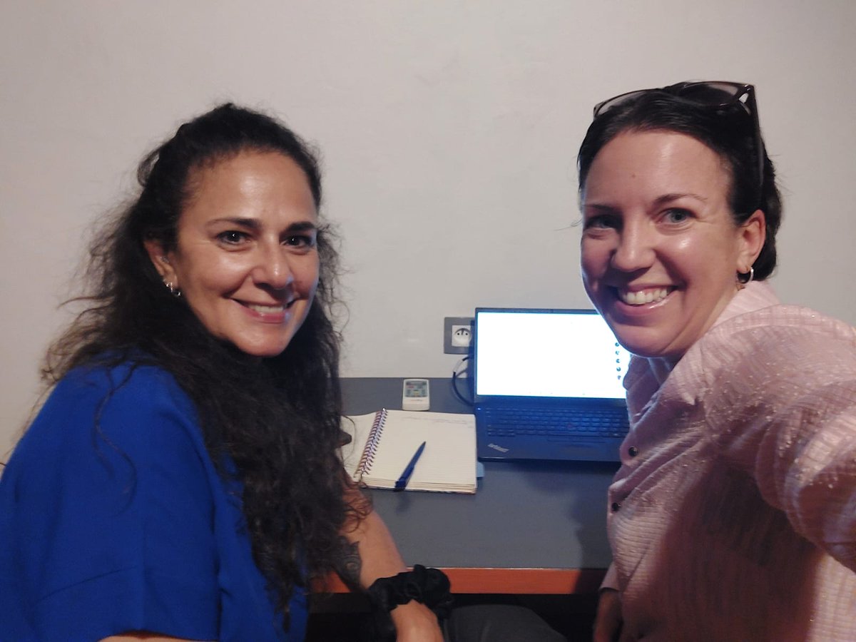 Professor Julie Balen tweet media