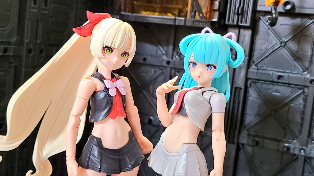 「では仕事開始 ブキヤプラモ買いたい作りたい弄りたい」|拿瓦彩矢@次は名華祭のイラスト