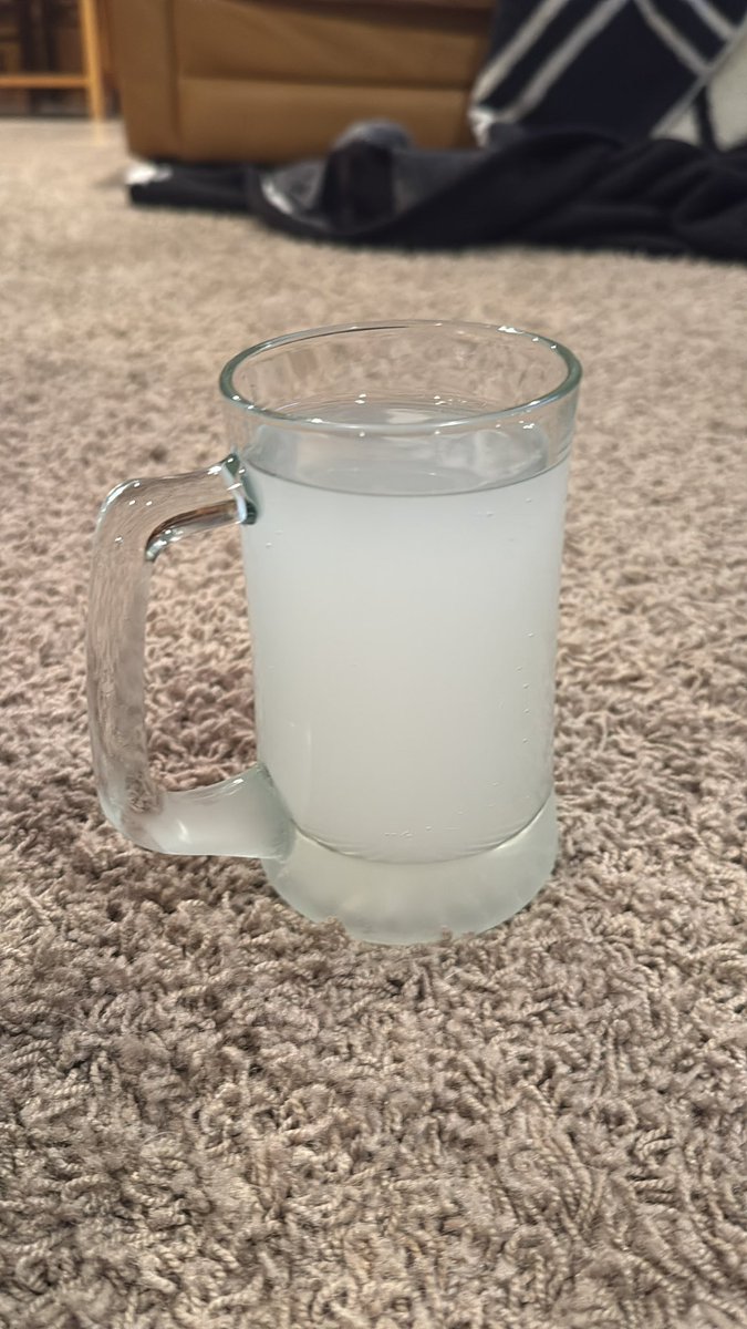 KeeganKeyBurner's tweet photo. fresca in the frozen mug? yes please. #RealBallKnowers https://t.co/HKZIur294l