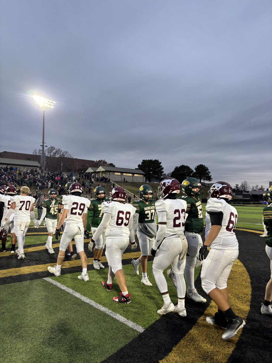 5A State Championship 

Salina Central 51 Basehor Linwood 34 - Final

Salina Central explodes for a 41 point second half after trailing 14-10 at the half. Cooper Reves with 300+ offensive yards and 4 TDs powered by the best offensive line in Kansas. Griffin Hall also with a huge