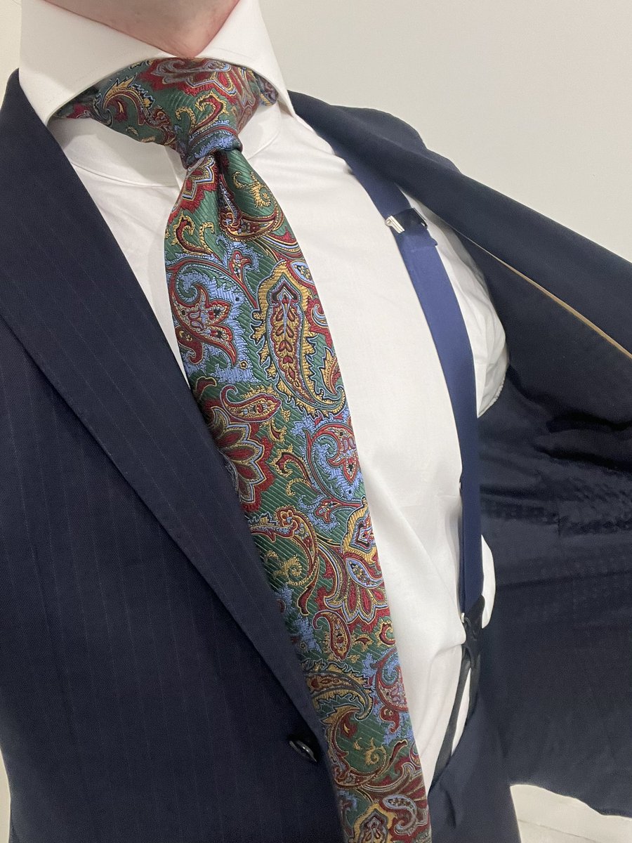 Melbsuit tweet media