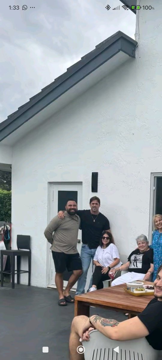 Via tiktok
junto a la familia
Barbara levy
Día de acción de gracias <a href="/willylevy29/">William Levy</a> 
#willevy #williamlevy #williamlevyworld