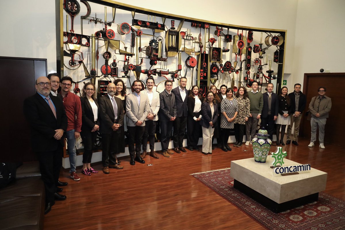 Se llevó a cabo el kick off de la Comisión de Industrias Creativas presidida por Kiyoshi Tsuru, en compañía de la presidenta de la comisión de RSE, Karen Lazcano, <a href="/Klazcanoo/">Karen Lazcano</a>, y Eduardo Vidal, representante de la comisión de Innovación y Futuro Industrial.

Se analizaron los