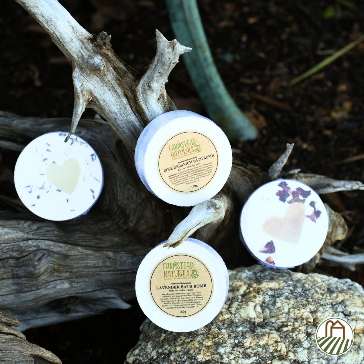 FarmsteadNatur1's tweet image. ✨ Bath time, leveled up.
Drop it in, let it fizz, and watch your worries melt away. Pure relaxation in every swirl. 💫

💛 Treat yourself today at farmsteadnaturals.ca 

#FarmsteadNaturals #BathBombBliss #NaturalRelaxation #SelfCareMoments #HandmadeWithLove