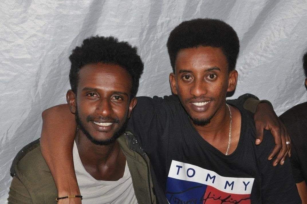 PositiveEritrea's tweet photo. #TheTalented singers and musicians.
ሎሚ ካብ ብሉጻት ስነ-ጥበበኛታት ኤርትራ ኮይኖም ዘለዉ ከተማ ባጽዕ ካብ ዘዕበየቶም ህቡባት ድምጻውያን
ጸጋማይ - ረሽድ ሑሰይን ሓሞዳ
የማናይ - ሜሮን እስቲፋኖስ (ወዲ ዘማች)
https://t.co/Dc3qPUk4Mj https://t.co/lLmV6OQthS