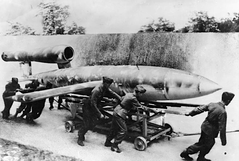 CalumDouglas1's tweet image. It has sometimes been explained to me that the Second World War attacks by the German &quot;wonder weapons&quot; like the V1 pulse jet (essentially an early cruise missile) and V2 ballistic missile, where little more than a waste of resources and achieved very little.

I am yet to be…
