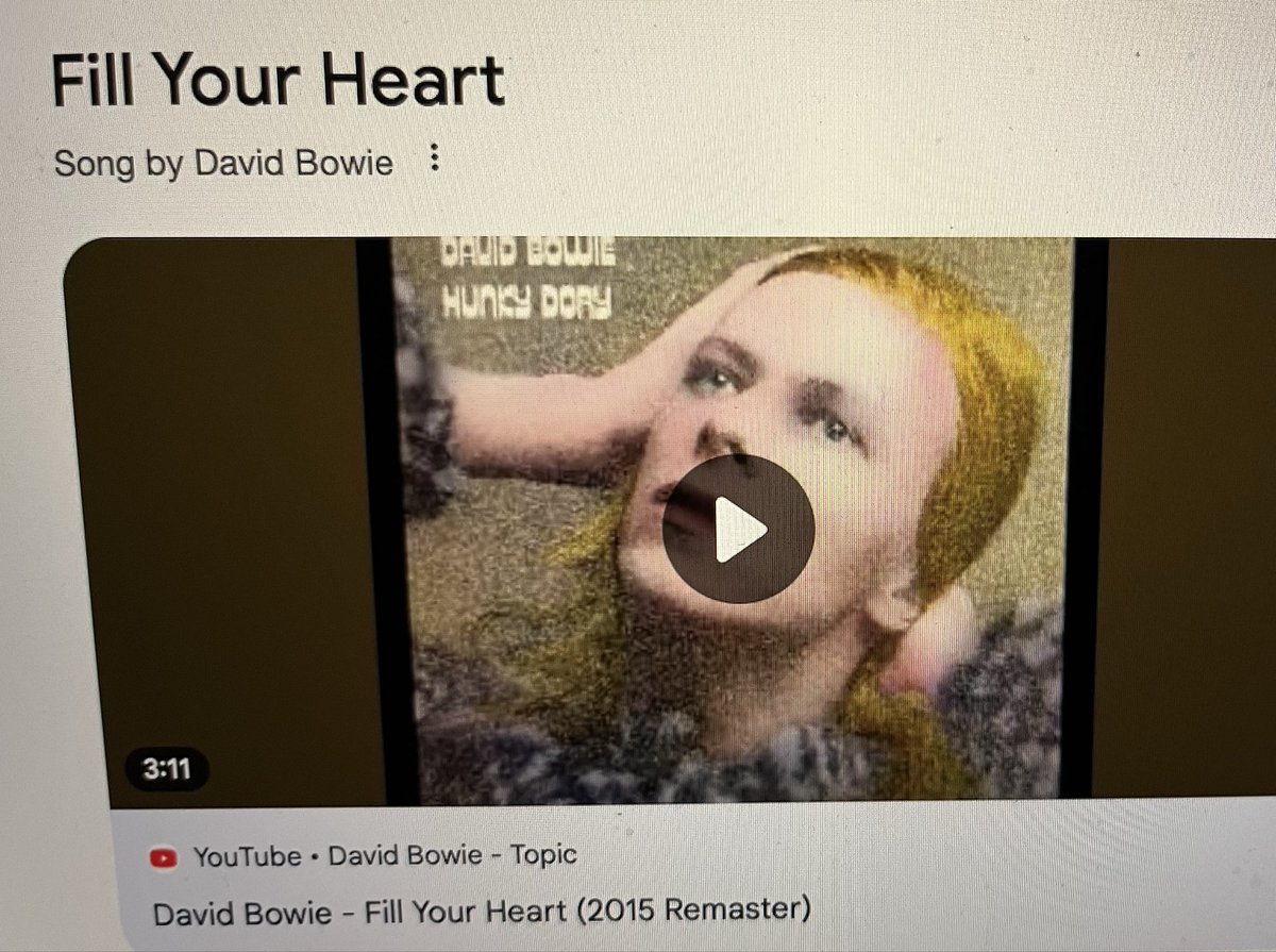 vicshere's tweet image. AI beg to differ.