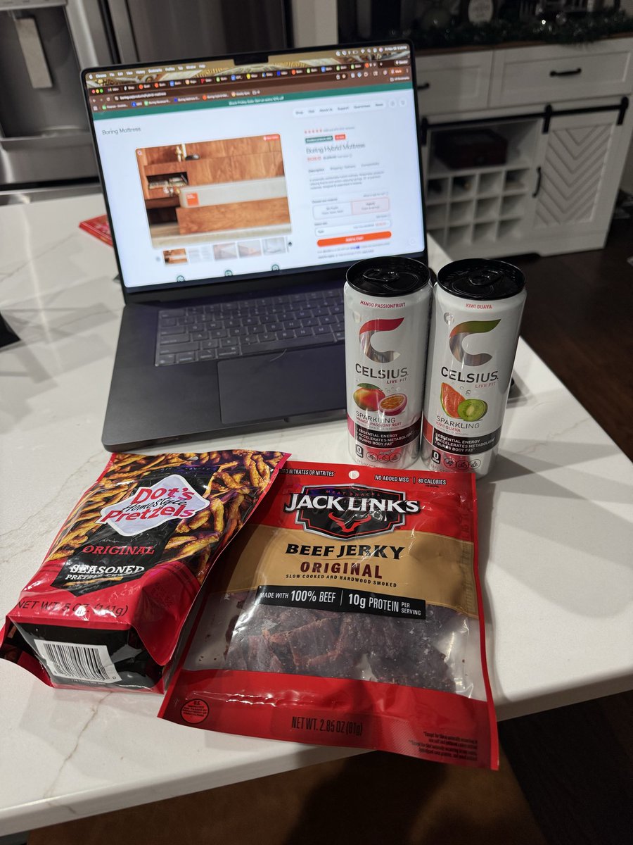 hacker_'s tweet image. .@BraydenCarlson walked a half mile in 11 degree weather to surprise me with some fuel to get through BFCM 🫡