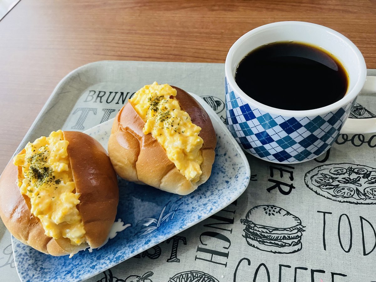 tanaryota2's tweet photo. おはようございます！
朝食はレンジで簡単たまごサンド☺️
寒くなってきたのでコタツをだしたり、灯油を買いに行ったりと冬支度😆
11月は車中泊旅行にたくさん出かけていたので、この土日は本格的に寒くなる前に年末の大掃除を先取りしたいと思います😚 https://t.co/wHXAGVRG1v