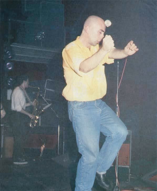 Ahora tiro yo.. 
Porque me toca..
(En este tiempo de plumaje blanco)