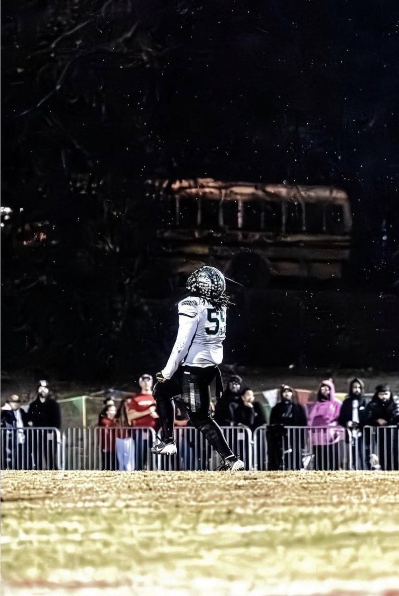 Senior Year film 
hudl.com/v/2TH3aa
<a href="/DaemonDameon/">Coach Peezy</a> <a href="/CoachDreCHF/">Coach Dre Brooks Jr.</a>