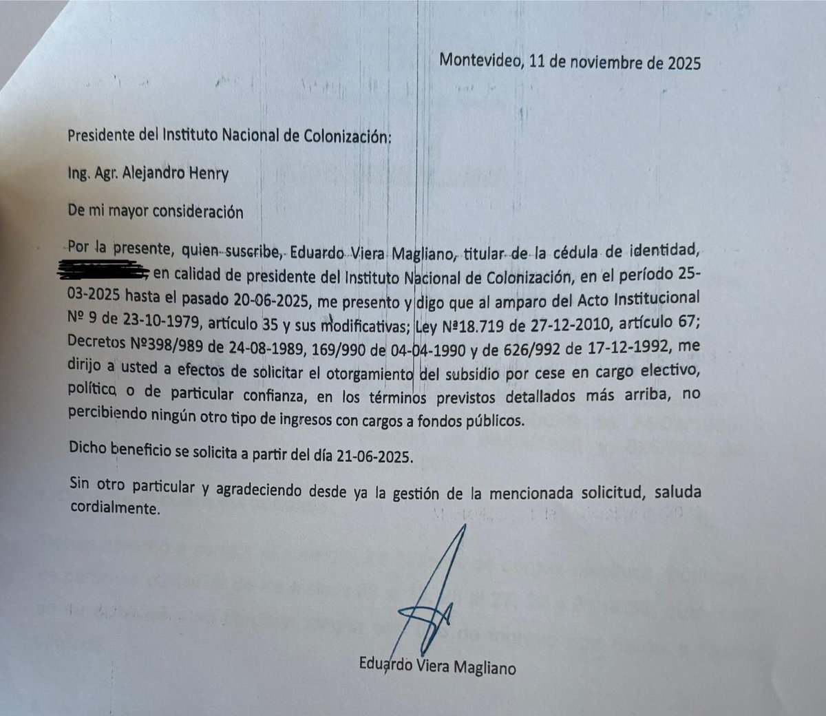 camboue's tweet image. La semana pasada, Eduardo Viera , el pelirrojo de Colonización pidió el subsidio por trabajar 40 y algo de días . Después salió a enchastrarme, sin reconocer su nabera política .
Yo NO miento.