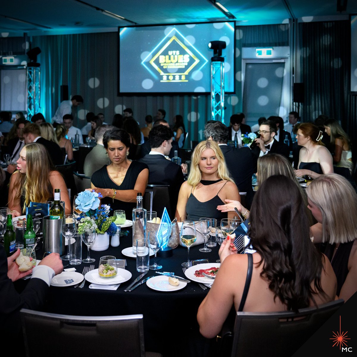 MozemoCraft's tweet image. We are honoured to be a part of the annual @UTSEngage / UTS Sport / Activate UTS - UTS Blues Sporting Awards of Excellence 2025 event 💙🏆, and to supply 30 of our Custom LED Lamps to illuminate all the tables as centrepieces. 💡🏃🎓
SHOP NOW ➡️: mozemocraft.com/products/custo…