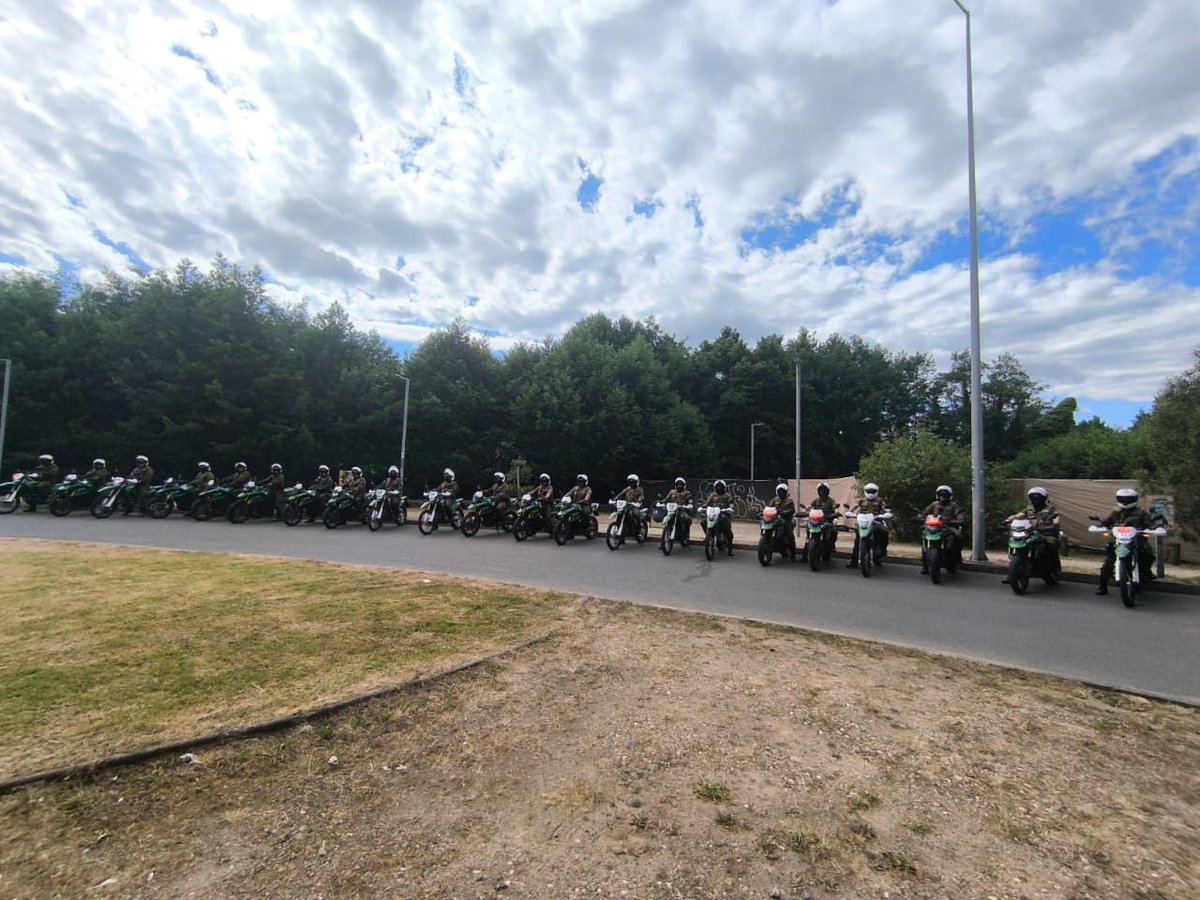 CarabLosRios's tweet image. #Valdiviacl: Desplegamos esta tarde servicios motorizados 🏍️ apoyando los diversos recorridos que se realizarán este domingo con motivo del #IronMan, a fin de efectuar prevención activa y evitar siniestros viales.

#LaPrevenciónEsNuestraEsencia