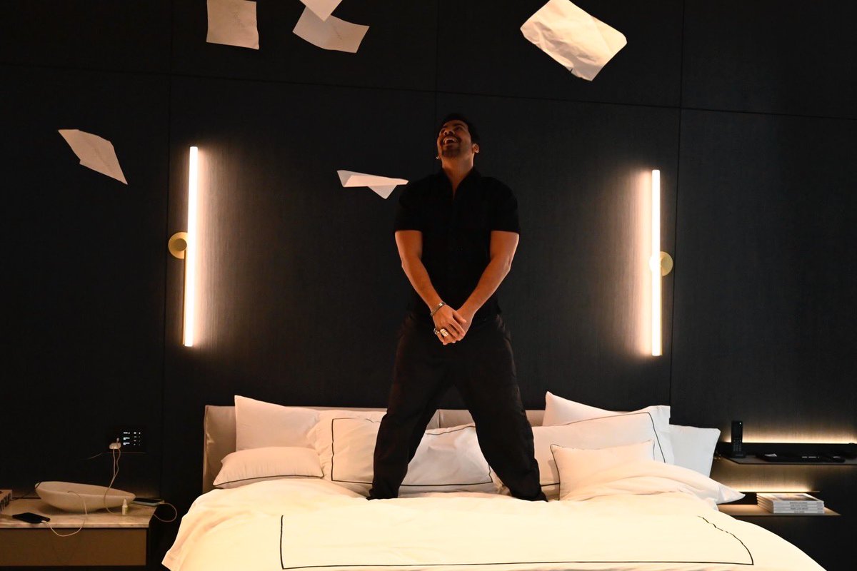 Sextou e eu tô exatamente nesse mood de “Crise dos 7”. Aliás… vocês já ouviram minha música nova hoje?

fotos: Quirque Laquir