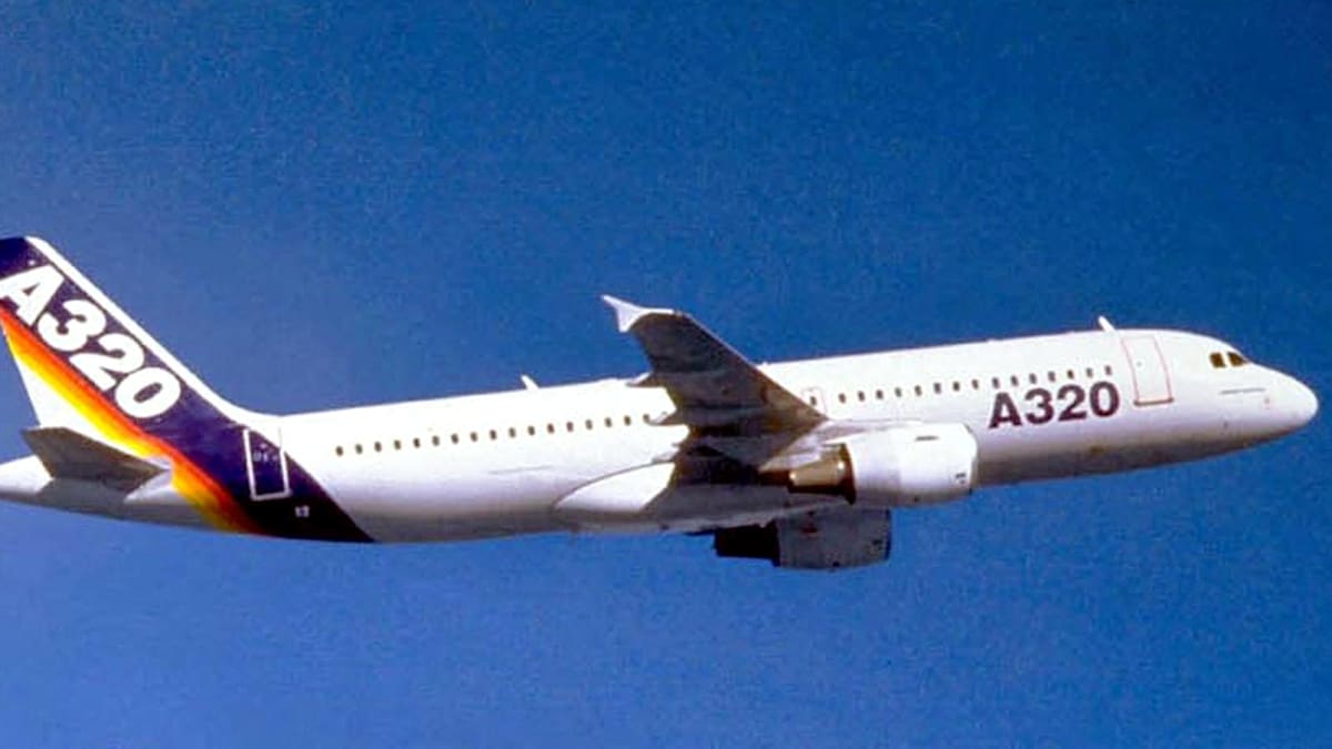 welt's tweet image. Steuerungsprobleme – Airbus zieht rund 6000 Maschinen des Typ A320 aus dem Verkehr to.welt.de/srzx2Ko