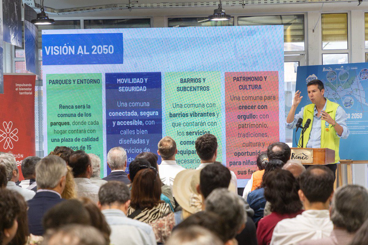 cn_castro's tweet image. Hoy presentamos #RencaCiudad (rencaciudad.cl) la primera plataforma comunal 3D del país, una herramienta abierta y sencilla que muestra cómo estamos proyectando la comuna hacia el 2050. Más de 60 proyectos estratégicos —parques 🌳, nuevos barrios, cultura 🎭, deporte 🏃…