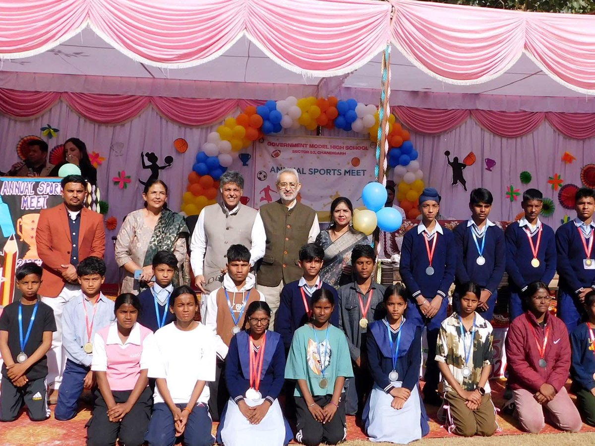 ghs53chd's tweet photo. Annual Sports meet was  organized at GMHS 53 on 28.11.2025. The chief guest, Sh. Manish Tiwari, MP, graced the occasion and blessed the students who bagged positions in different categories under the guidance of Headmistress Mrs Suman Jaiswal
@SchoolEduChd 
@ManishTewari https://t.co/TLd7us5VEQ
