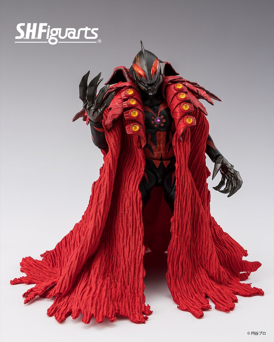 t_features's tweet image. 【締切迫る】

『#ウルトラマンゼロ THE MOVIE 超決戦！ベリアル銀河帝国』より
「S.H.Figuarts カイザーベリアル」は魂ウェブ商店で11月30日(日)23時受注締切！
🛒ご予約は→ p-bandai.jp/item/item-1000…

「デスシウム光線エフェクトパーツ」や「ギガバトルナイザー」が付属！
#t_shf #ウルトラアーツ