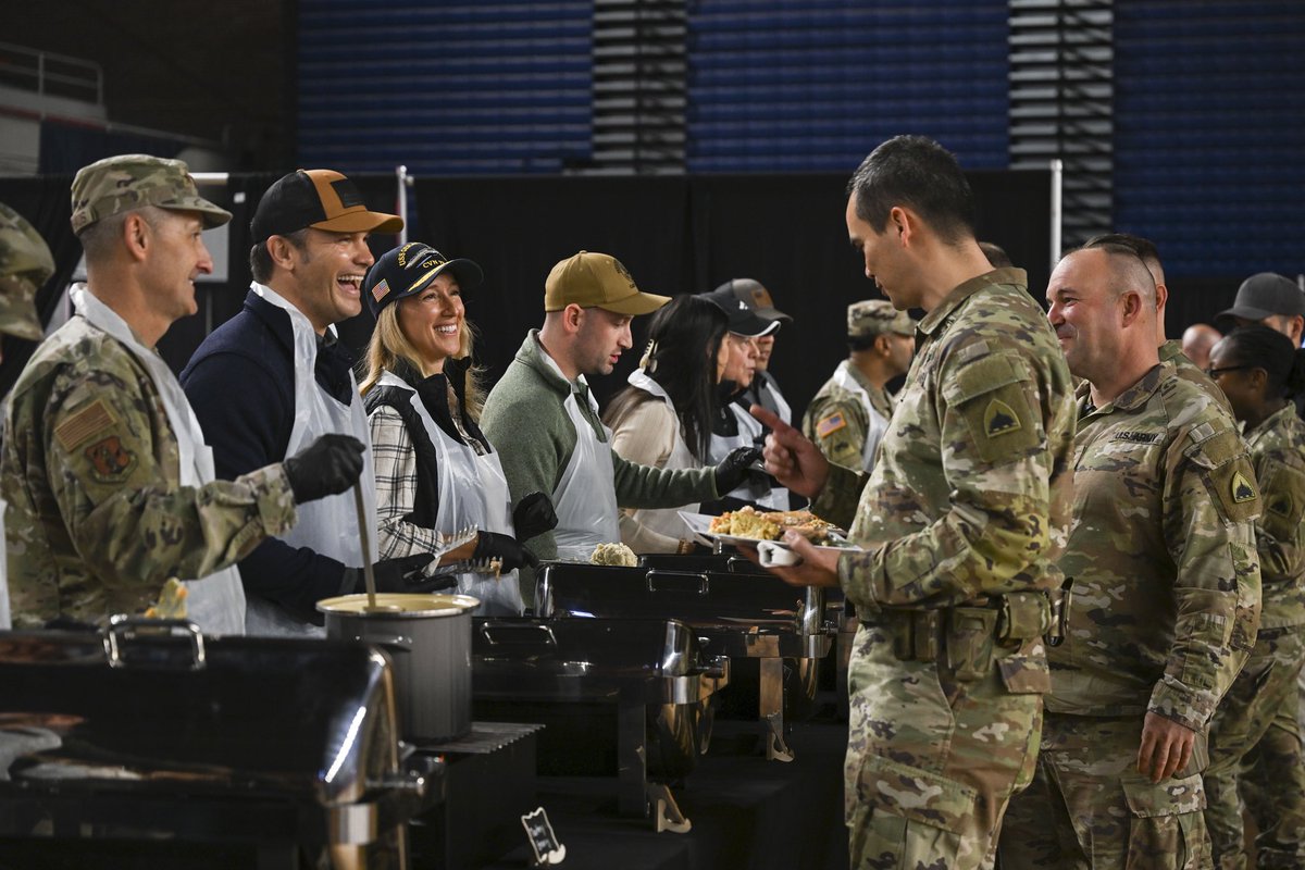 DeptofWar's tweet photo. Honoring our warriors! 

Secretary Hegseth, Mrs. Hegseth, Stephen Miller, and Pentagon leaders joined our Guardsman at the D.C. Armory. https://t.co/y9tySyFtn9