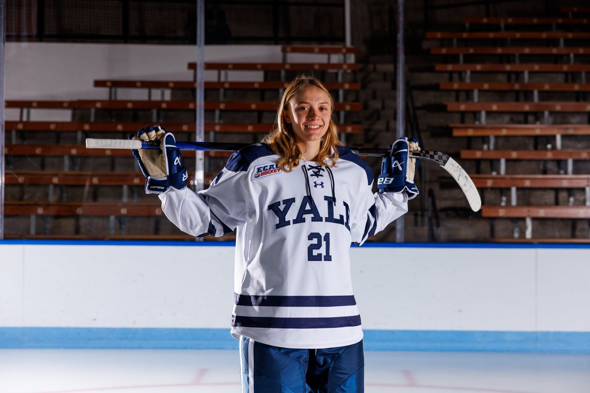 YaleWHockey's tweet photo. Smith's turn! First collegiate goal for Sage and Yale leads by two. https://t.co/EPEHmvyb0T