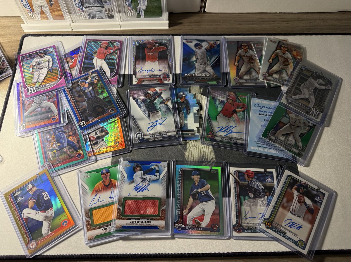 Just your typical <a href="/Tombote124/">Tom (bote f)</a> the 🐐 mail day…

Thank you, as always, sir 🙏🏻🫡