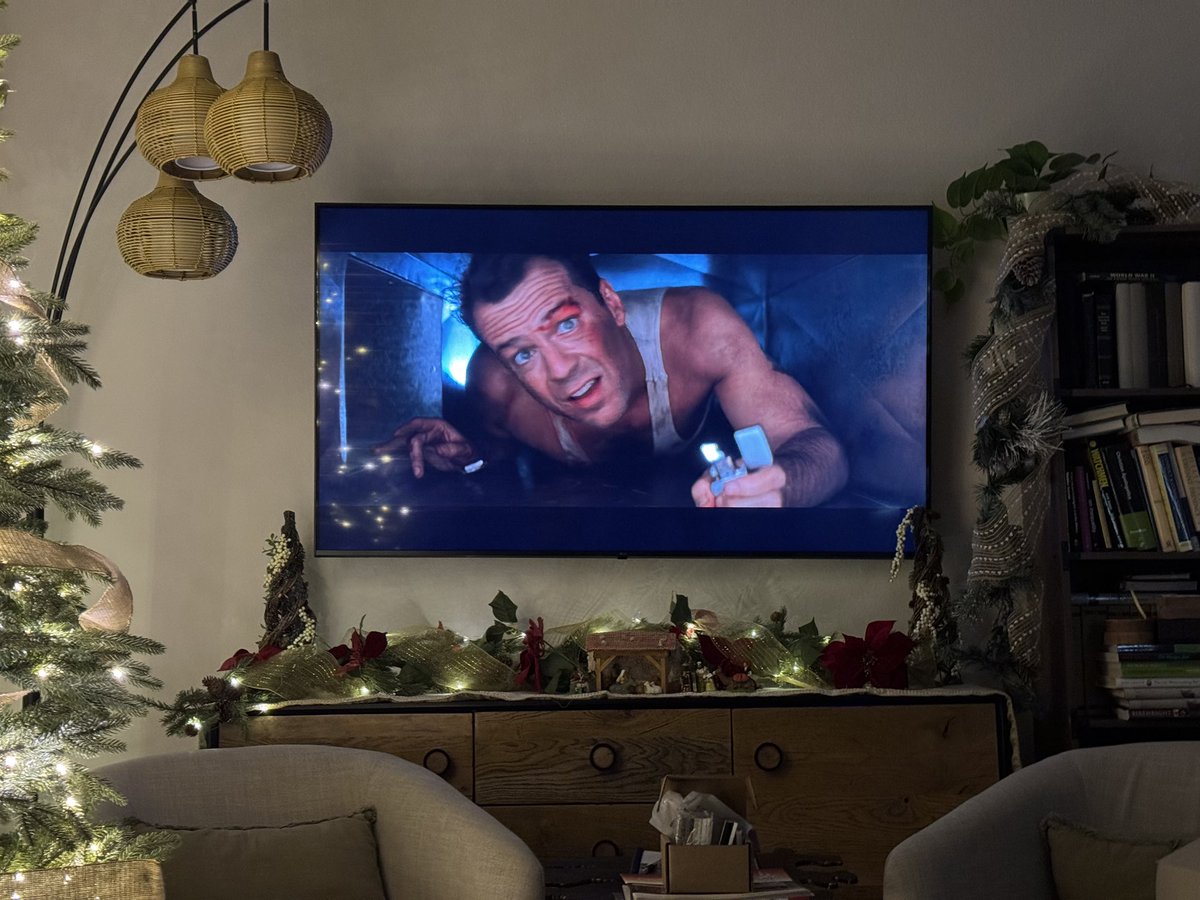 The tradition continues 
@swimflythrive https://t.co/UfekAbe20V