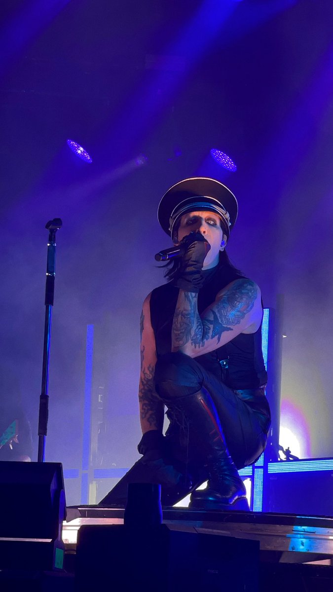 sickgema's tweet photo. Juro que ver a Marilyn Manson ha sido una de las mejores experiencias de mi vida ❤️‍🩹 https://t.co/oAZ4WbBU98