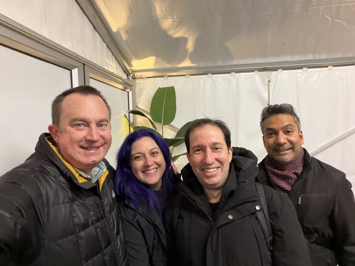 erikras's tweet image. Made some beautiful new friends (and Taz was also there) at @ReactAdvanced. Among other things, this is what makes conferences worth the effort.