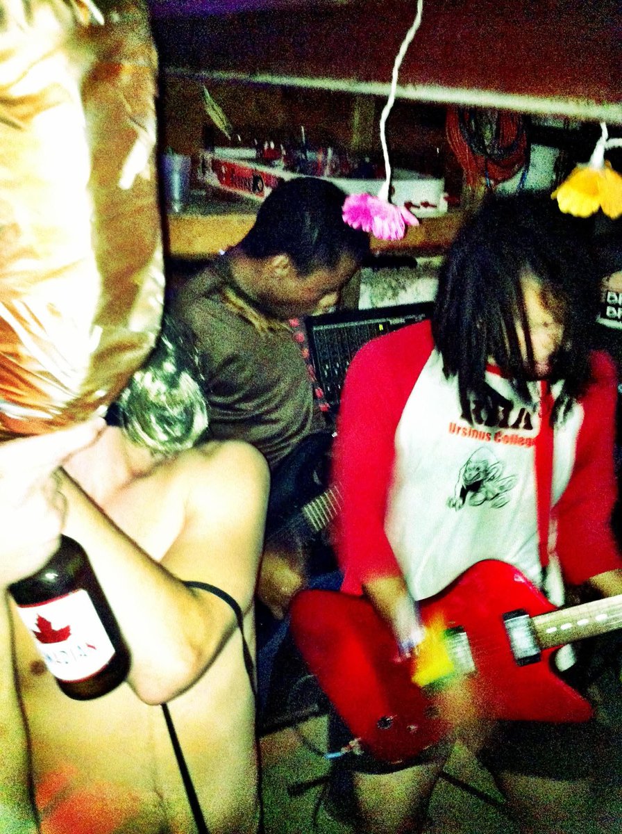 oldphonela's tweet image. “EXPLOIT” is about how capitalism ruined us. Stream below ⬇️