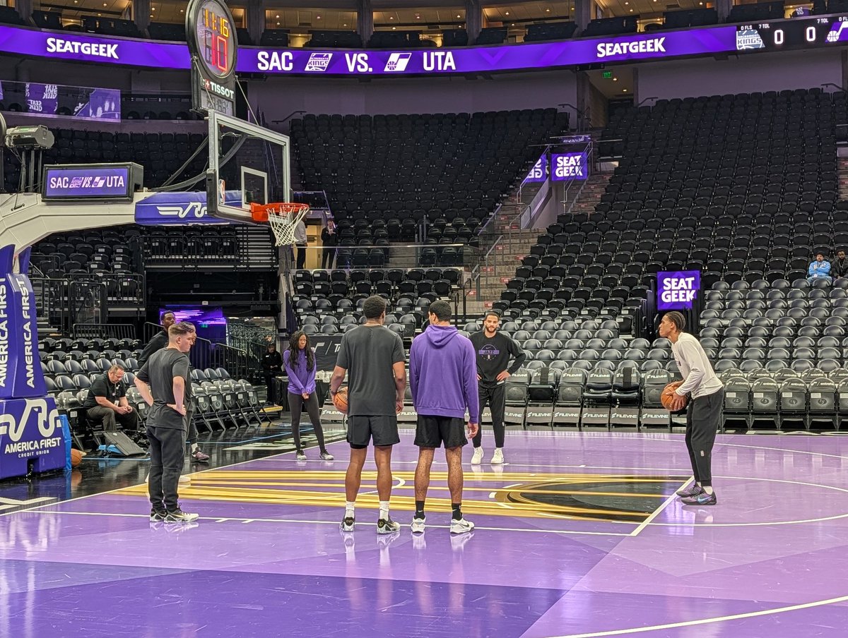 ChikaChika245's tweet image. Great view for the shoot round 🤩 #TakeNote