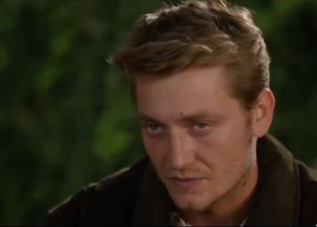 Konumuz İSO şirin yine ve yine isoyu yakmayı seçti tabii zarife de öyle ha bir de üstüne oraya gittiler üstüne dalga geçtiler adil kız ne derse o olur dedi Fadime büyüük laflar etti tek bir kişi bile ona fikrini sormadı  tek başına iso yalnız iso günah keçisi iso #TaşacakBuDeniz