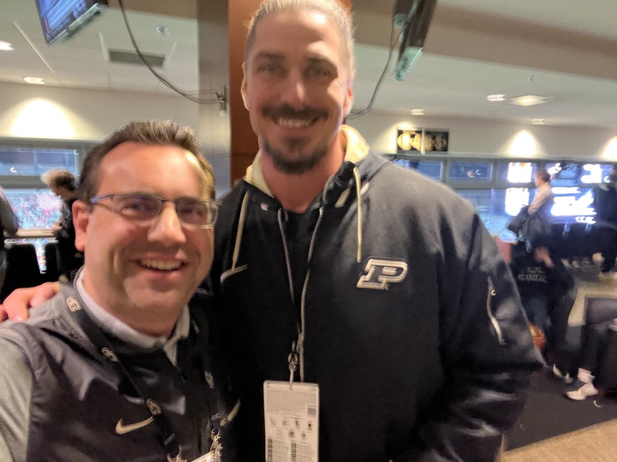 Fun interview with Purdue’s Honorary Captain for the 100th Old Oaken Bucket Game, Dennis Kelly!! Our guest of Honor in the Buchanan Club!! ⁦<a href="/BoilerFootball/">Purdue Football</a>⁩ ⁦<a href="/JohnPurdueClub/">John Purdue Club 🚂</a>⁩