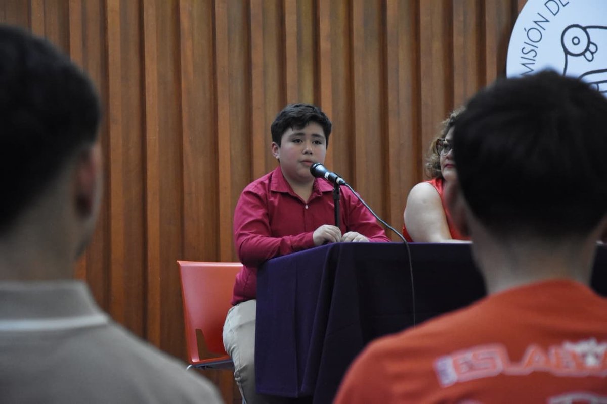 arturomedinap's tweet image. En representación de la secretaria de @SEGOB_mx, @rosaicela_, acudimos a la Jornada  2025 de la RED Eslabones por los Derechos Humanos, encabezada por su coordinadora nacional, Valentina Peralta.

Este esfuerzo reunió en la @CDHCMX a más de 100 familias de personas desaparecidas…